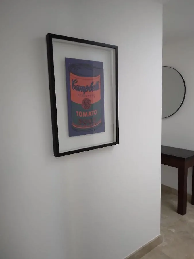 2 Bed Penthouse Apartment 마닐바